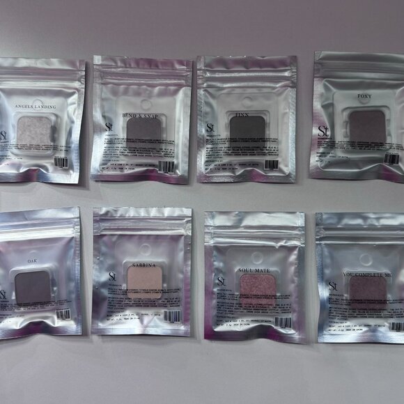 Seint Beauty Eyeshadow, Brush, & Palette Set - Picture 8 of 8